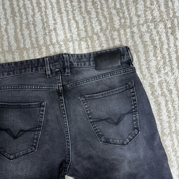 Guess Jeans Washed Black Size 33x32 - Picture 7 of 10